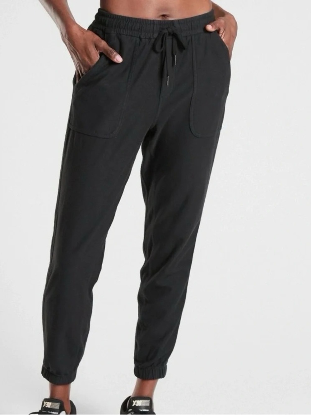 Athleta Size XXS Black Mid-Rise Farallon Drawstring Pull-On Jogger Pants